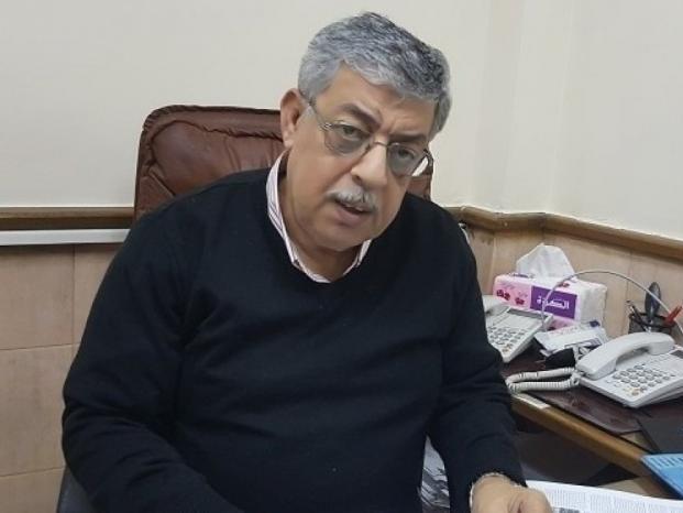 انفض السامر، وأطفئت الأنوار، وأغلقت أبواب الصالات والقاعات، وخلت الساحات من المتظاهرين، وعاد الجمع إلى البيوت والمنازل ...